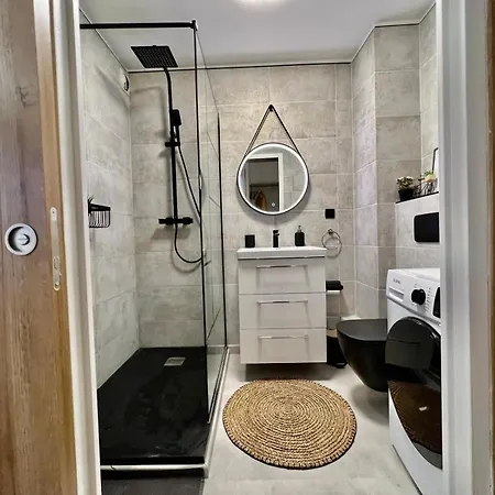 Appartamento Avec Parking Privé Et Lave-linge, Coeur De